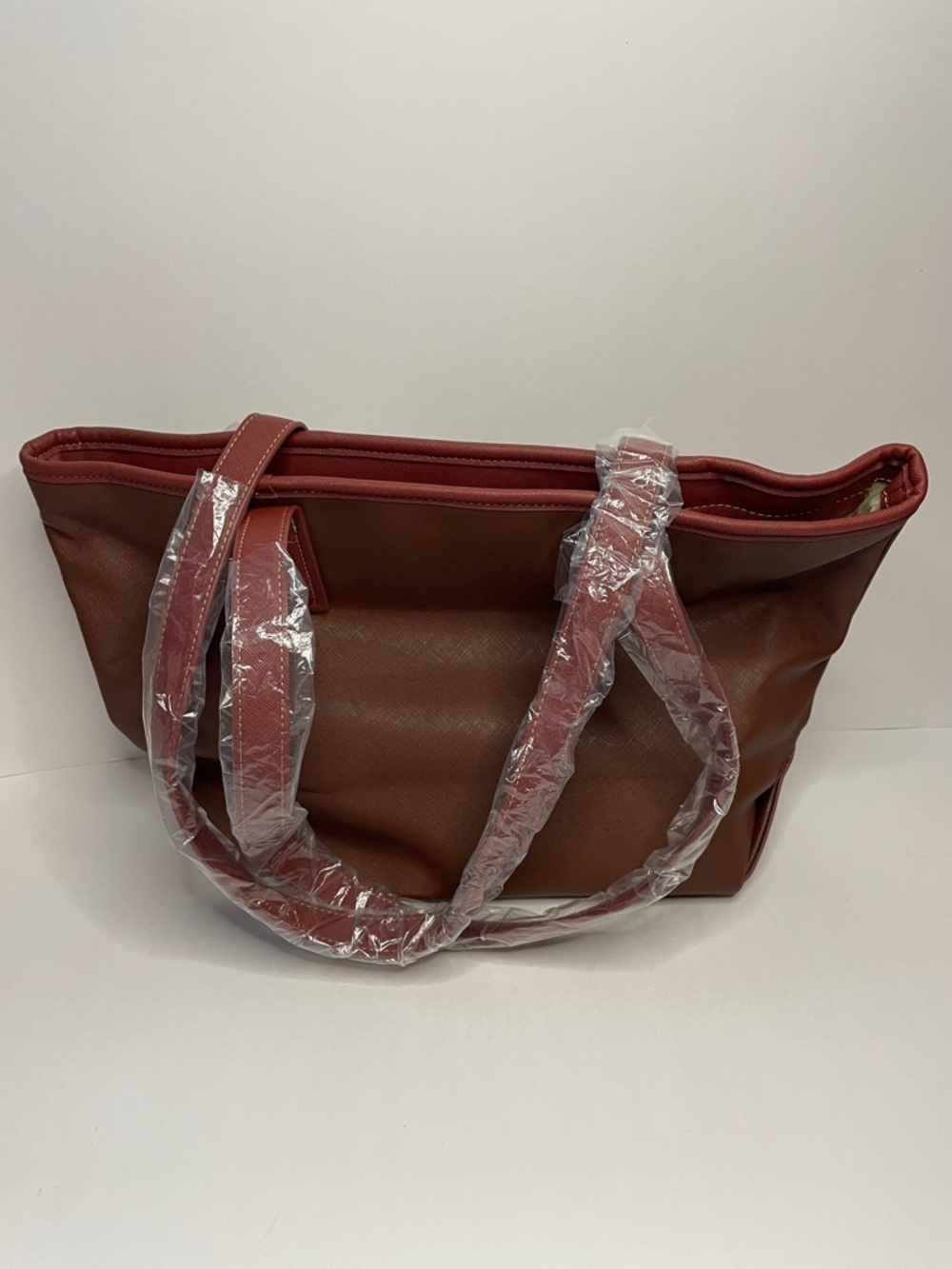 NWT LUXEBOLD®️ Brown Tote Bag with side pouch. - Picture 2 of 7